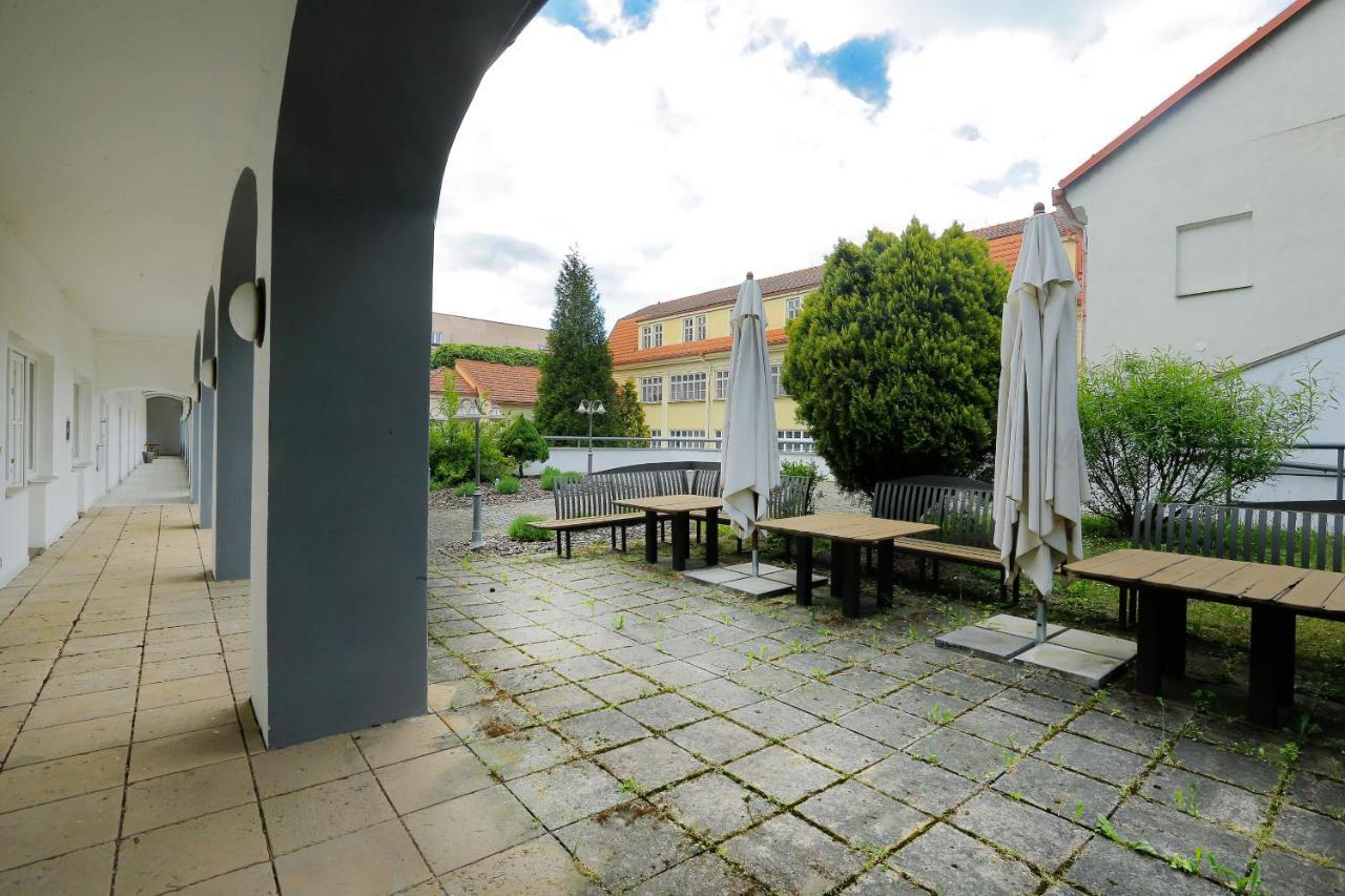 Hotel Magnolia Roudnice nad Labem Exterior foto