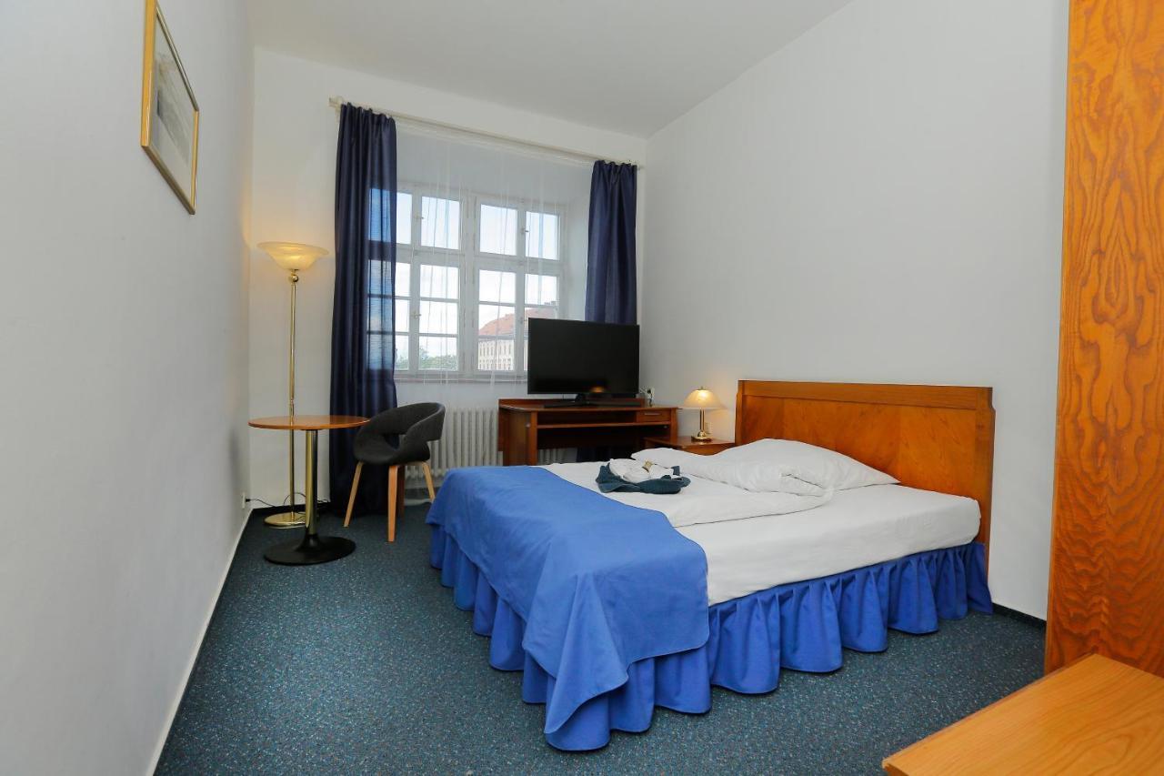 Hotel Magnolia Roudnice nad Labem Exterior foto