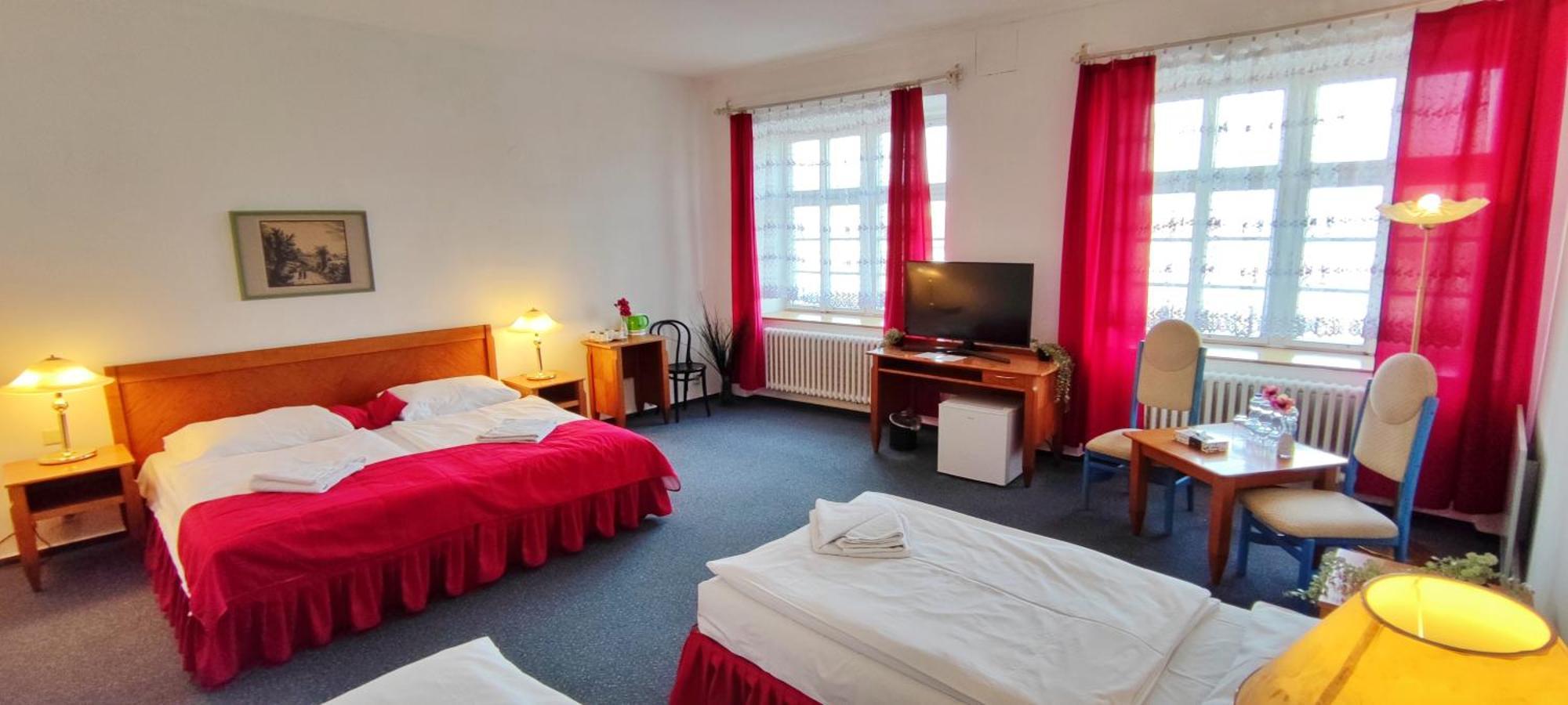 Hotel Magnolia Roudnice nad Labem Exterior foto