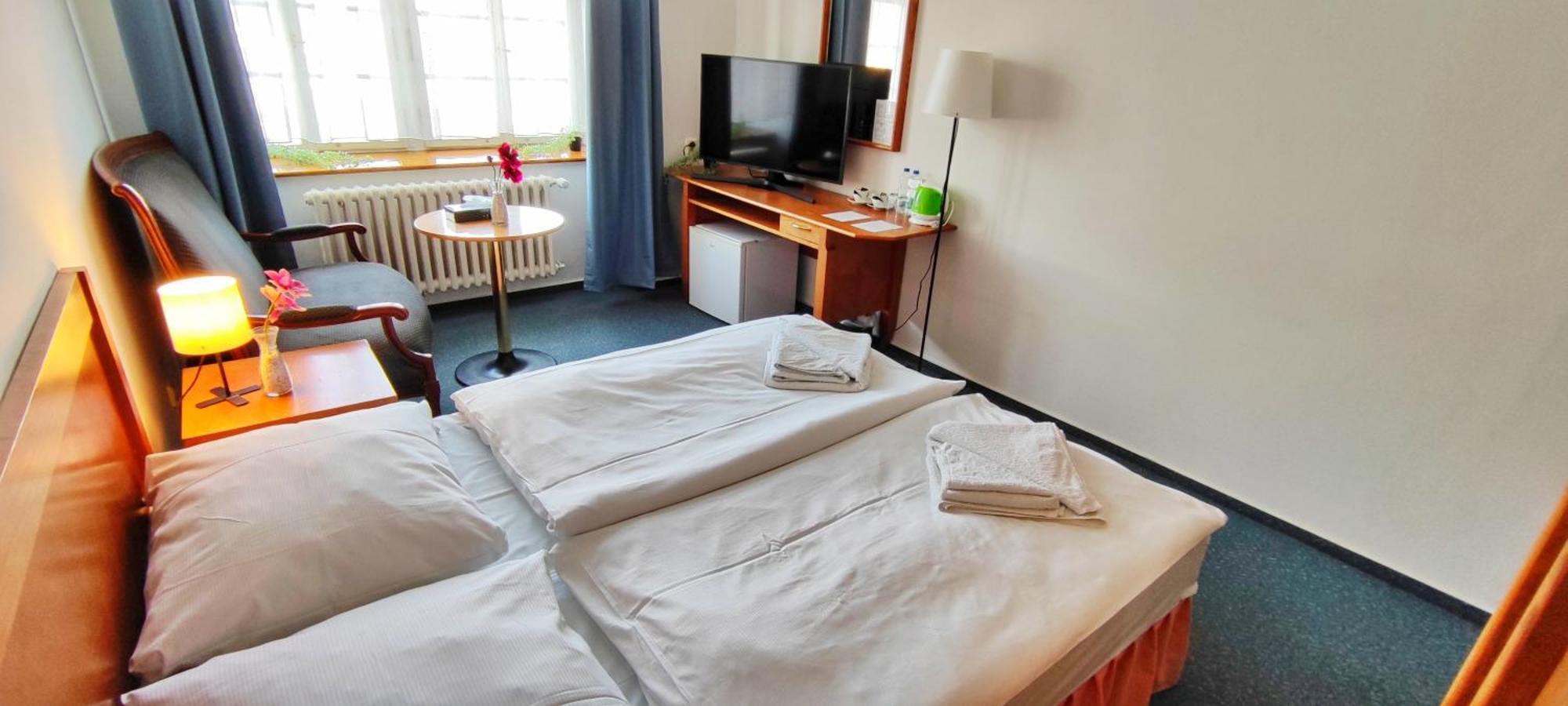 Hotel Magnolia Roudnice nad Labem Exterior foto