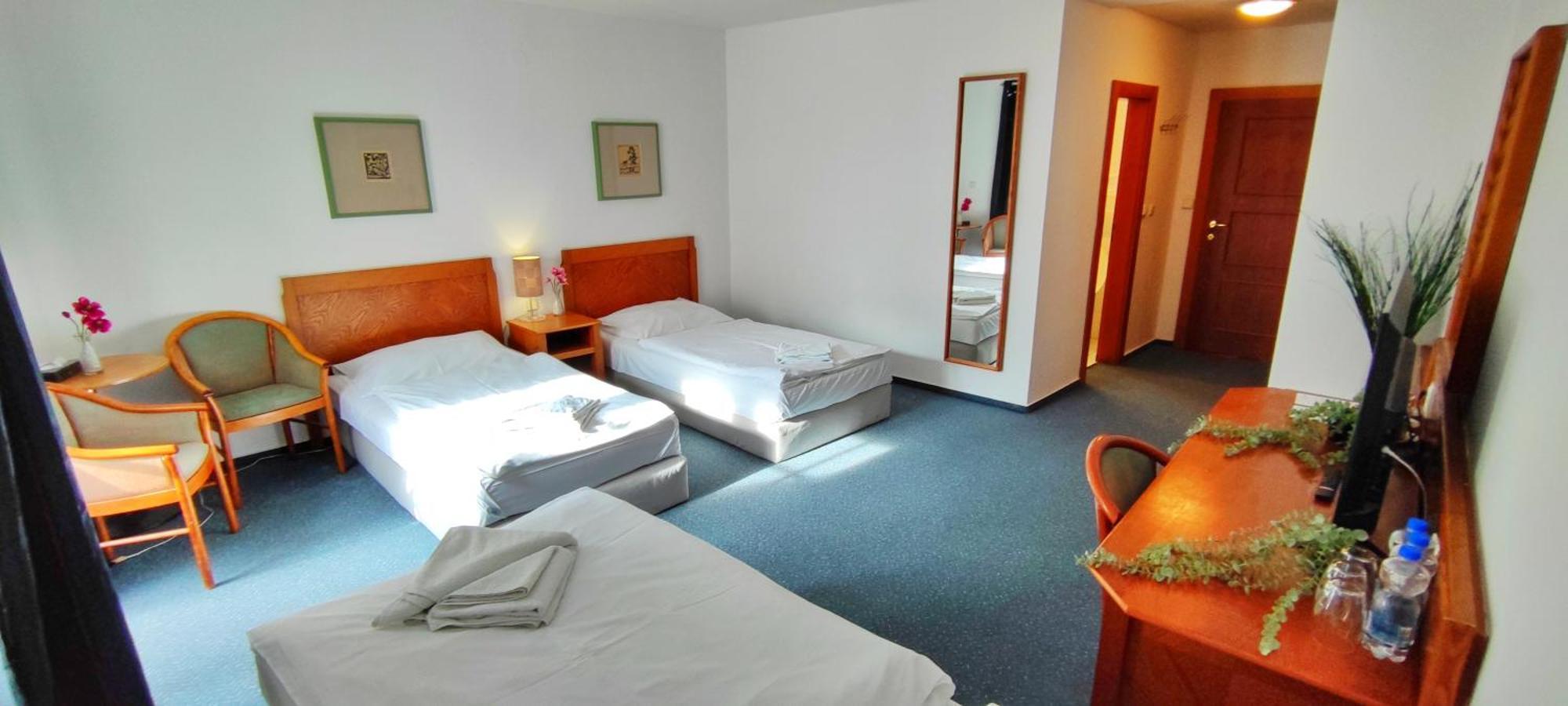 Hotel Magnolia Roudnice nad Labem Exterior foto