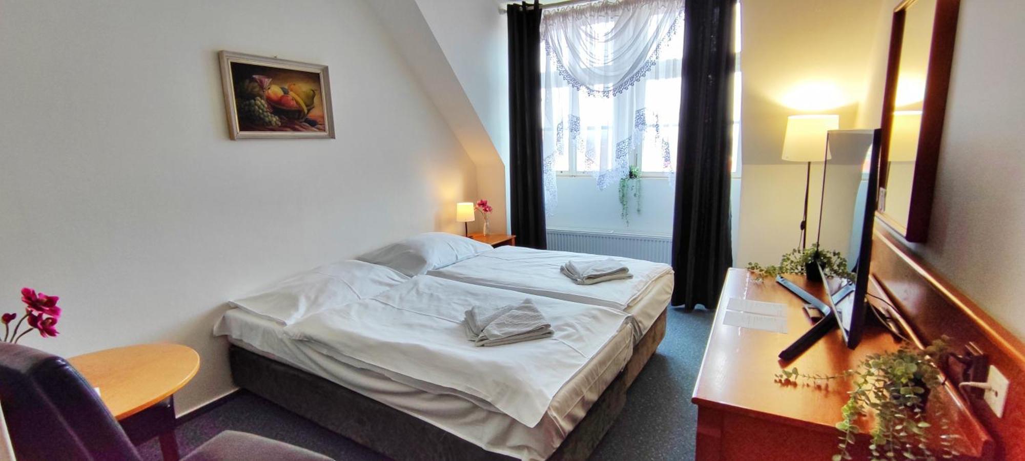 Hotel Magnolia Roudnice nad Labem Exterior foto