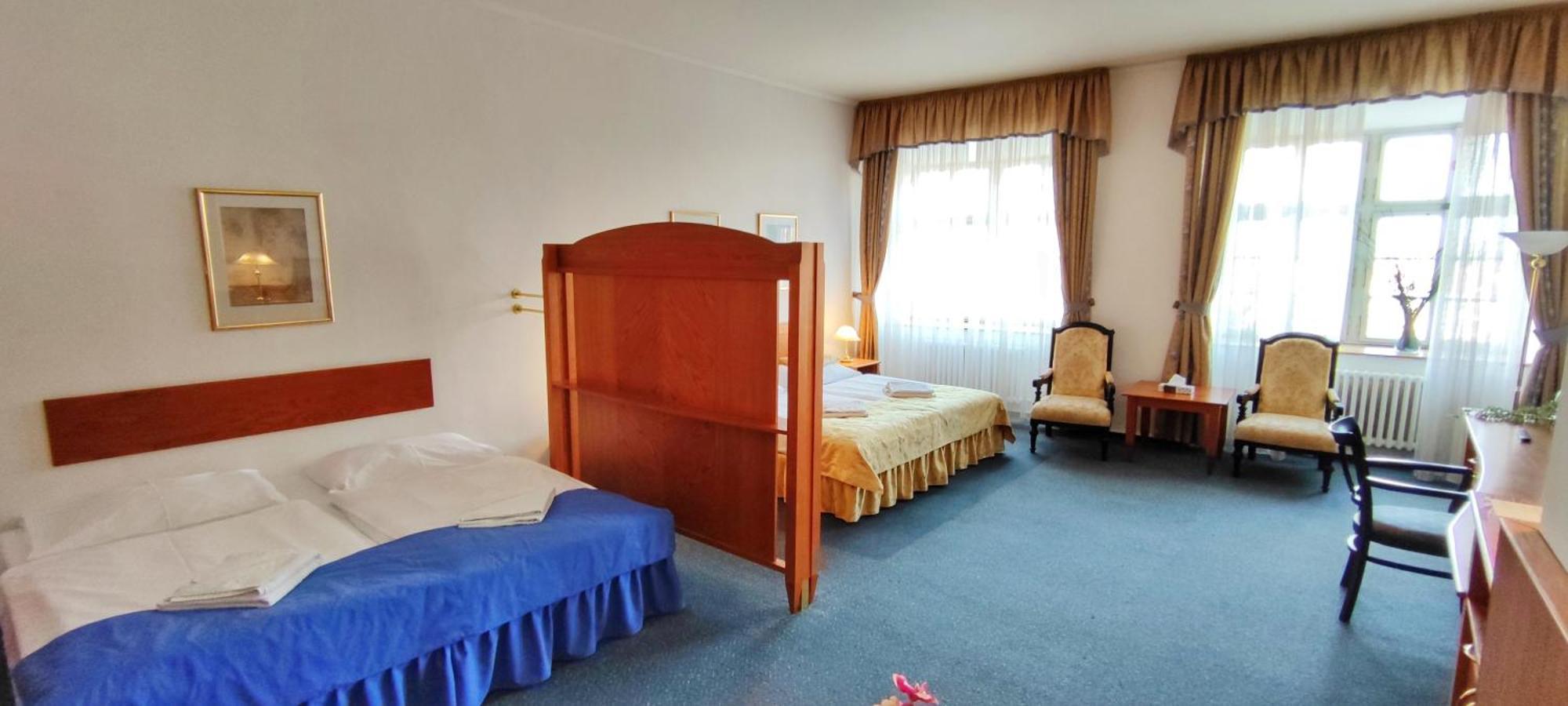 Hotel Magnolia Roudnice nad Labem Exterior foto