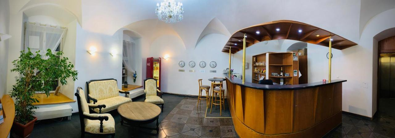 Hotel Magnolia Roudnice nad Labem Exterior foto